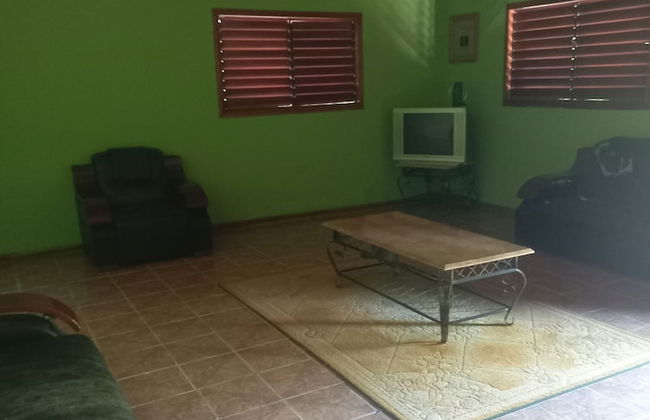 Deano's Cottages - Photo 40