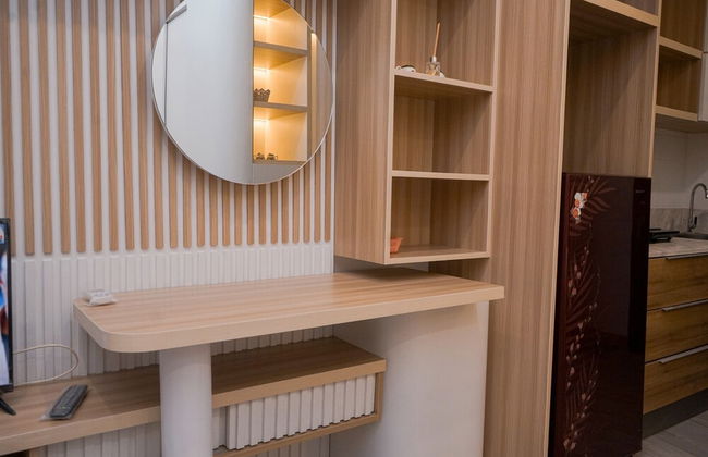 Modern And Comfy Studio At Collins Boulevard Apartment - Foto 7