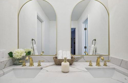 Allen Abode - 4 Bedrm Pool Fire Pit Charm - Photo 21