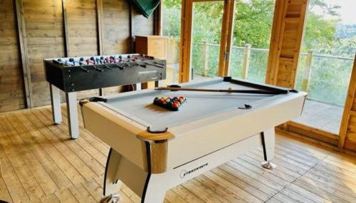 The Crest Hillside Retreat With Hot Tub - Foto 3