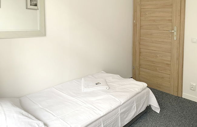 404 Rooms Wilanowska - Photo 13