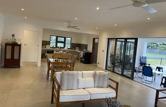 Charming 4-bed Villa in Beau Vallon - Photo 6