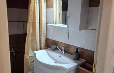 Woodstone House - Photo 45