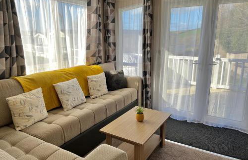 Mollys Retreat pet friendly three bed caravan with small garden Newquay Bay Resort Quieter area of park - Foto 5