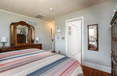 Spacious 4-Bedroom Home 1 Mi to ND Stadium! - Photo 10