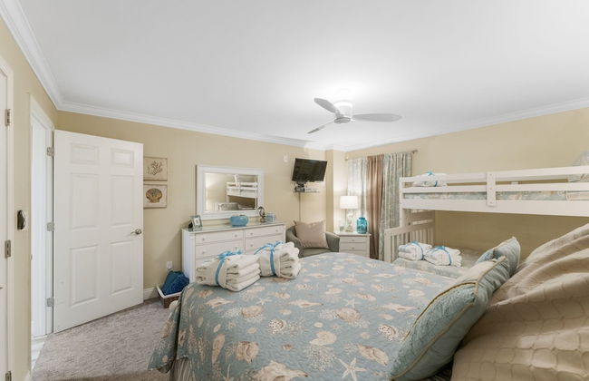 Stunning 2/2 Designer Condo w Coastal Appeal Right on the Gulf! - Foto 4