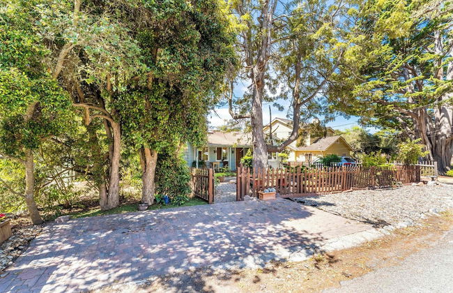Quaint Carmel - Bungalow Close to Beach - Foto 17