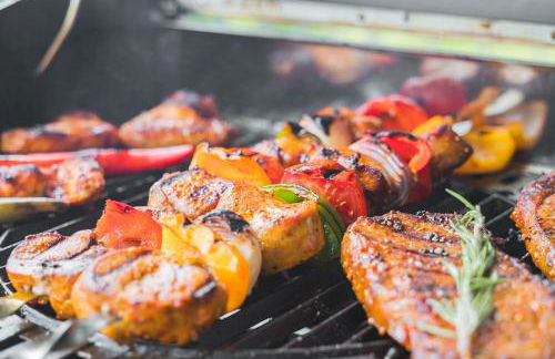 Tropic Love - Seezugang - Seesicht I BeachParadise I Massage - Trampolin - Light Show - Parken - Cinema Feeling - BBQ - Foto 10