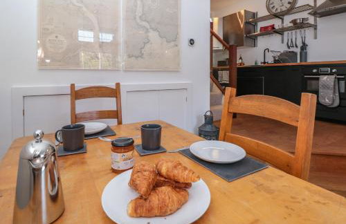 Shipwrights - Photo 10