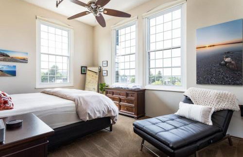 Top of The Peak: Downtown Gem! Steps to Beach - Foto 6