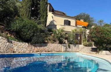 Appartement à Anthéor avec vaste piscine, vue mer et montagne - Foto 18