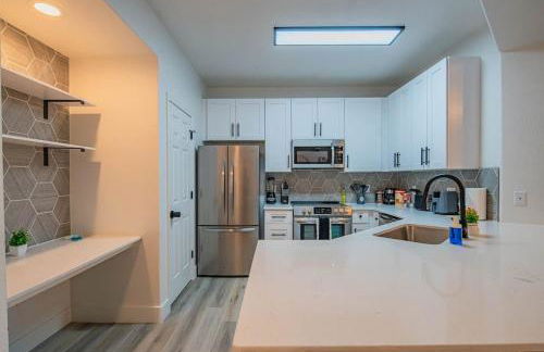 Relaxed 2BD King Bed Pool, Hot Tub, Gym, Parking - Foto 23