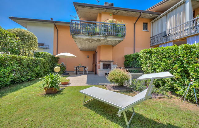 La Casa Accanto With Shared Pool - Photo 24