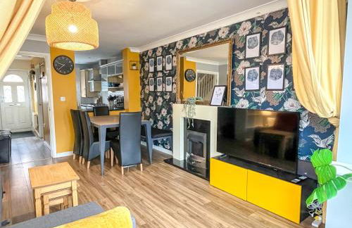 Mayflower 3 Bedrooms House 7 Beds 2 Showers Off Road Parking - Foto 10