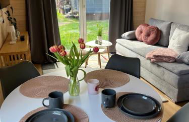 Tinyhouse Frida &ndash Stilvolle Auszeit am See Natur & Ruhe in Stuer Mecklenburgische Seenplatte - Foto 1