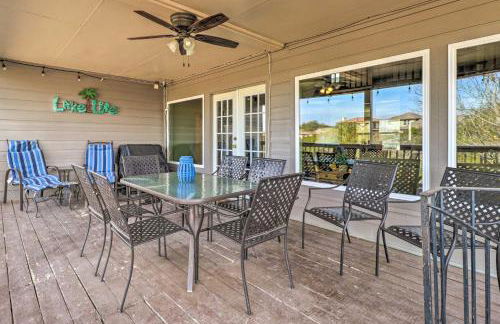 Lakefront Home with Point Venture Golf Access! - Foto 31