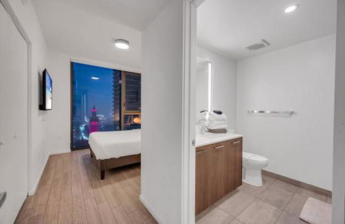 High Floor Unit Heart Of Miami with pool and gym - Foto 25