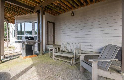 Oceanfront Retreat - Foto 24