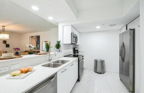 Lux 2BR City-View Retreat in Hollywood, 2nd Floor - Foto 37