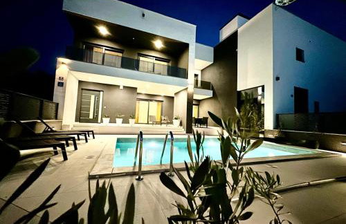 Villa L'Amore - Malinska - Foto 1