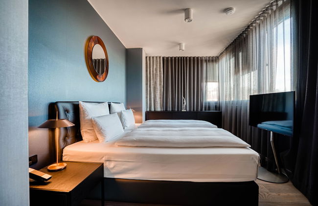 CLOUD No7 Apartments - Photo 5