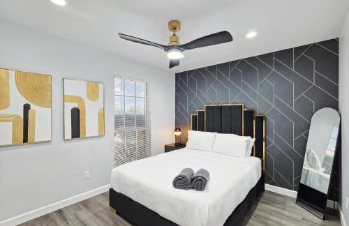 5BR Holiday Getaway in DeSoto with Pool, Hot Tub & Cinema - Foto 27