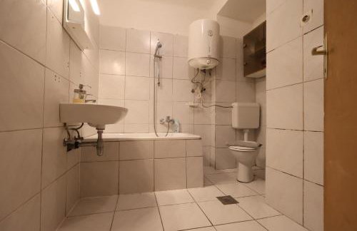 Cozy Apartment at Central Keglić - Foto 20