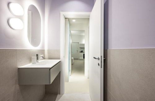 Design and Silence - Wide renovated apartment 2 stops form centrale - Foto 13