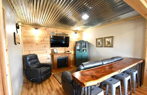 East Tennessee Family Mountain Retreat with Private Vineyard - Photo 51