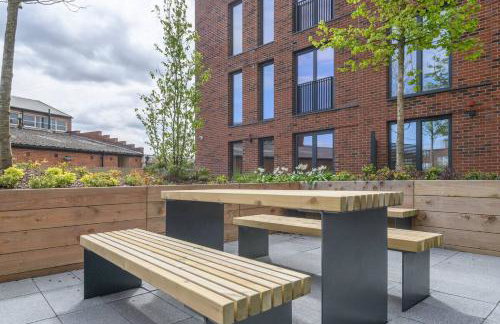 City Centre Deluxe with amazing Garden Terrace - Pass the Keys - Foto 31