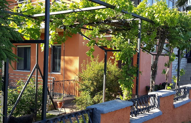 Riko & Mima Apartment - Photo 26