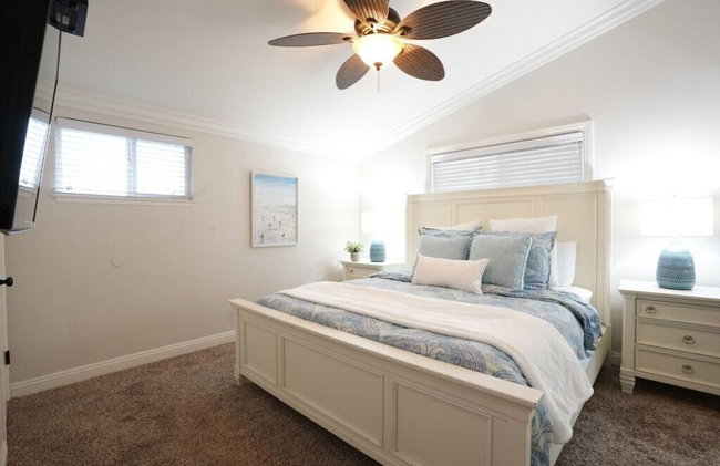 Sweet 4 bedroom, 3 bath plus Loft Bedroom, Pool Home - Foto 8