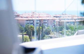 Mara's Apartments Higuerón West - Garden Villa - 246 m2 of Private Terrace & Garden - Like a House - Foto 8