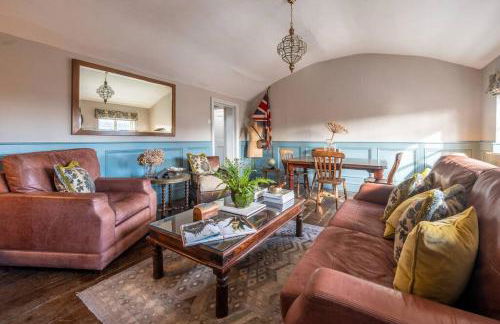 Sarah's - A townhouse apartment in Georgian Holt - Photo 11