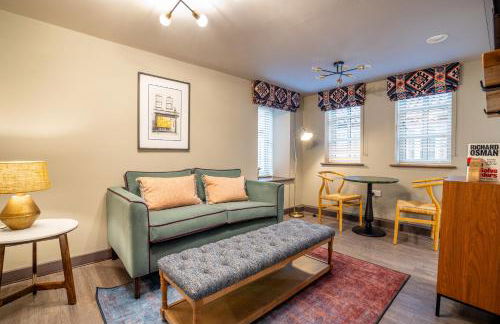 The Falcon - Foto 36