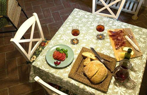 Appartamento con terrazza privata e giardino vicino a Pisa e Firenze - Foto 2