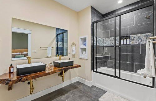 New Barndo/Red River Access/King Beds/Hot Tub - Foto 25