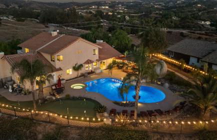 Chardonnay Charm by Avantstay Luxe Group Retreat w/ Pool Mins to Wineries - Foto 2