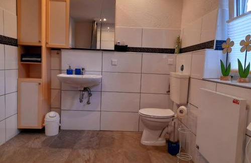 Willkommen in dem Luftkurort und Käsestadt Nieheim Rennstrecke 4km entfernt Fewo1 - Foto 7