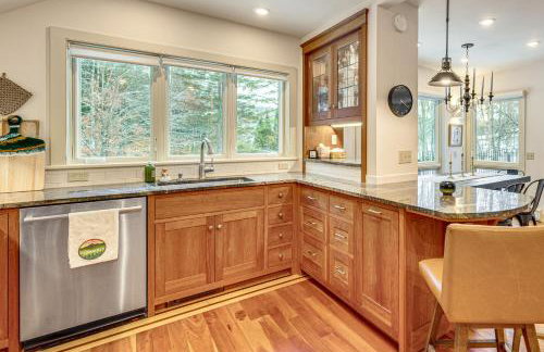 Family Friendly! Lovely Strafford Gem with Game Room - Foto 12