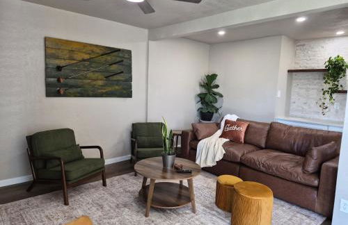 Stylish Newly Remodeled Home with Putting Green - Foto 1