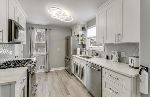 Newly Remodeled! Upscale Home in Buffalo Suburbs - Foto 10