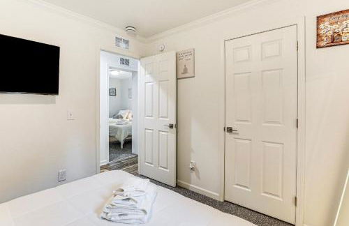 Screened Porch Family-Friendly St Stephen Retreat - Photo 15