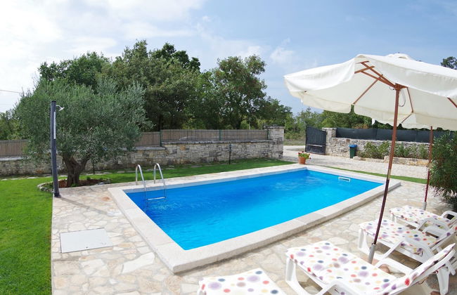 Peaceful Villa in Jursici With Private Pool - Foto 23