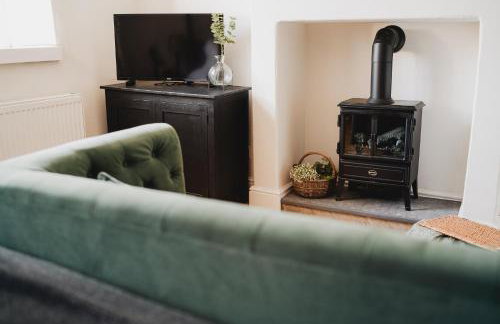 Swallow Cottage, Bakewell - Photo 9