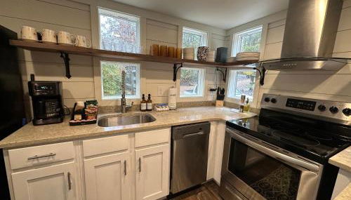 Riverfront - Trails - Downtown and State Park - Foto 4, stove, dishwasher