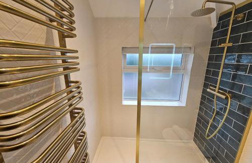 The Rocky Luxe - 4 Bedrooms - Parking - Sleeps 8 - Foto 26