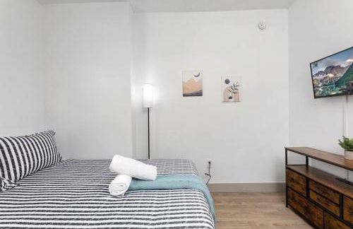 The Tar Heel - Stylish 4BR with City Views - Free Parking - Gym - Foto 17