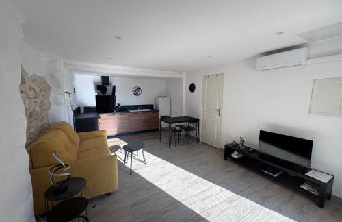 Studio Rénové de Charme en Provence - Foto 8