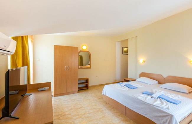 Family Studio in Dafinka Guest House - Photo 13